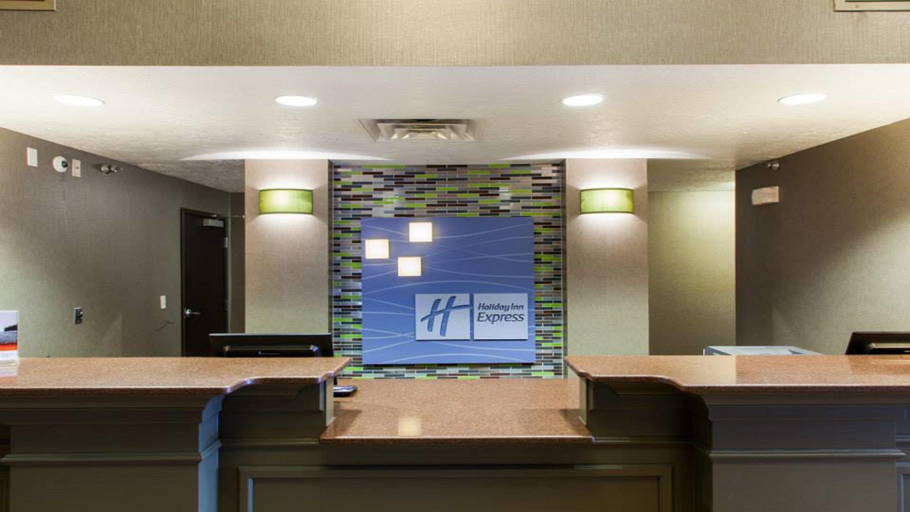 Holiday Inn Express Hotel & Suites Sioux Falls-Brandon By Ihg Exterior foto